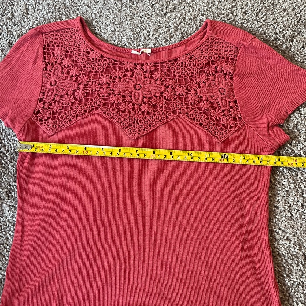 Cropped Semi-Mesh Floral Coral Tee Size XS - Picture 5 of 6